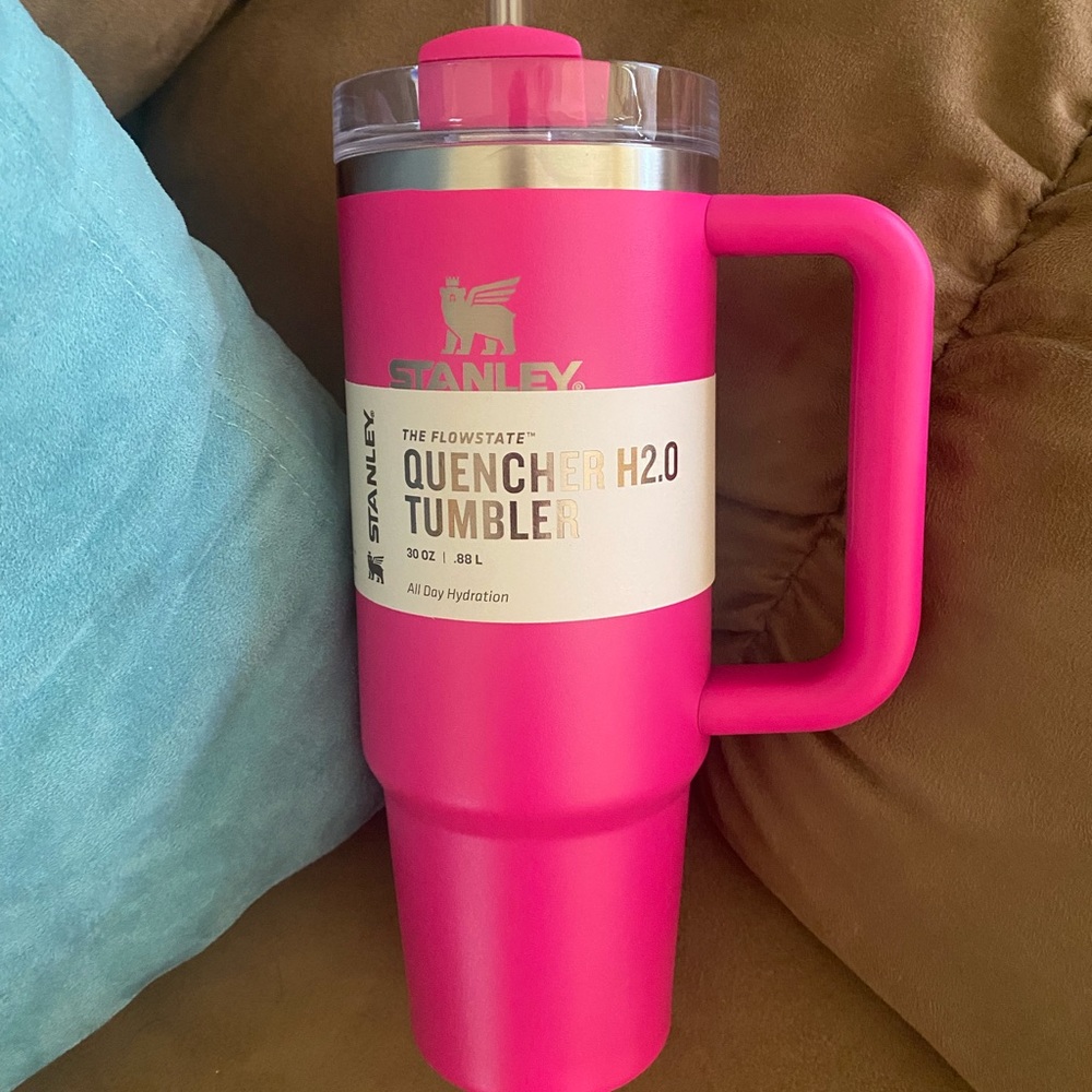 NWT Camelia/ Sonic Pink Rare Stanley Tumbler 30 oz